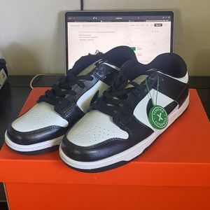 Nike Dunk 9.5 “Panda”